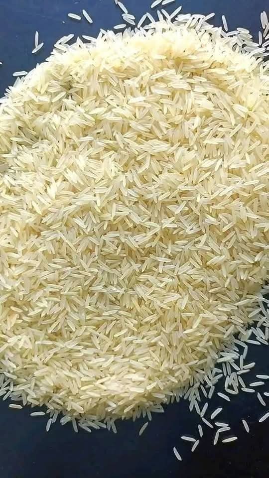 ব্রি-৬৩ (ফুল সিদ্ধ) চাল :